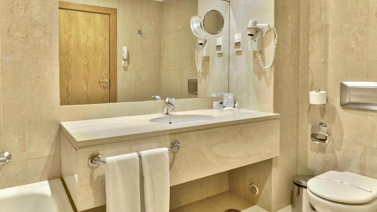 Suite (2 adultos + 2 niños de hasta 12 años)