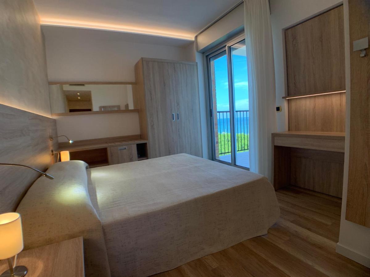 Gerenoveerde Tweepersoonskamer met 1 of 2 Bedden