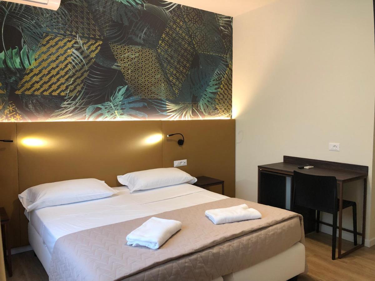 Standard Double Room,1123029117:JPEG