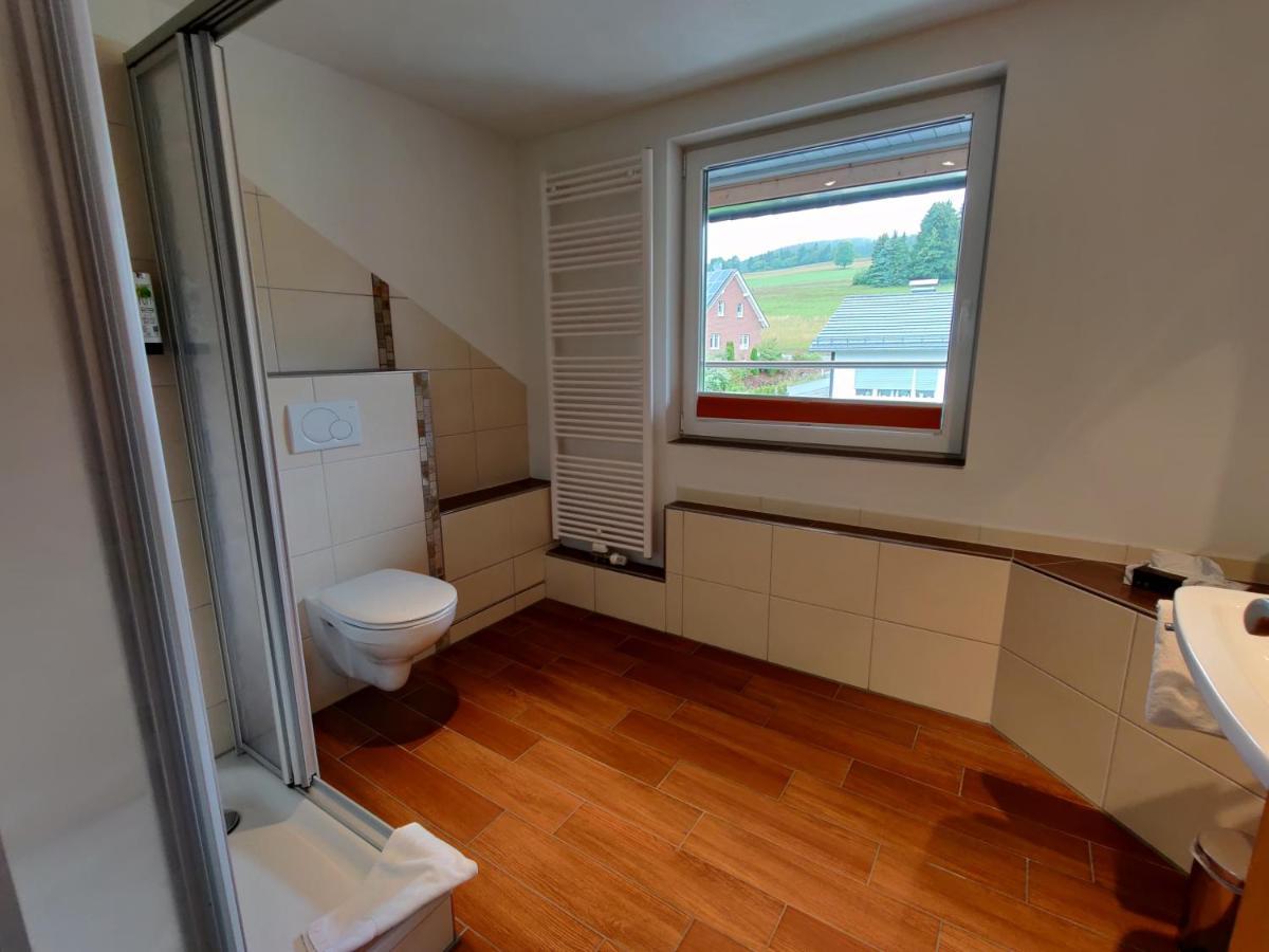 Apartment mit Balkon