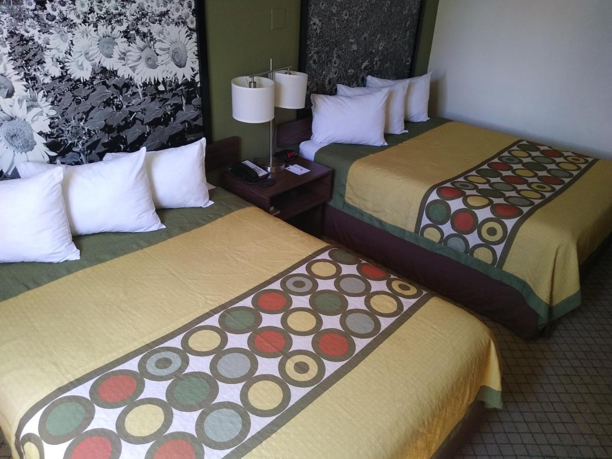 Room with Two Double Beds - Non-Smoking