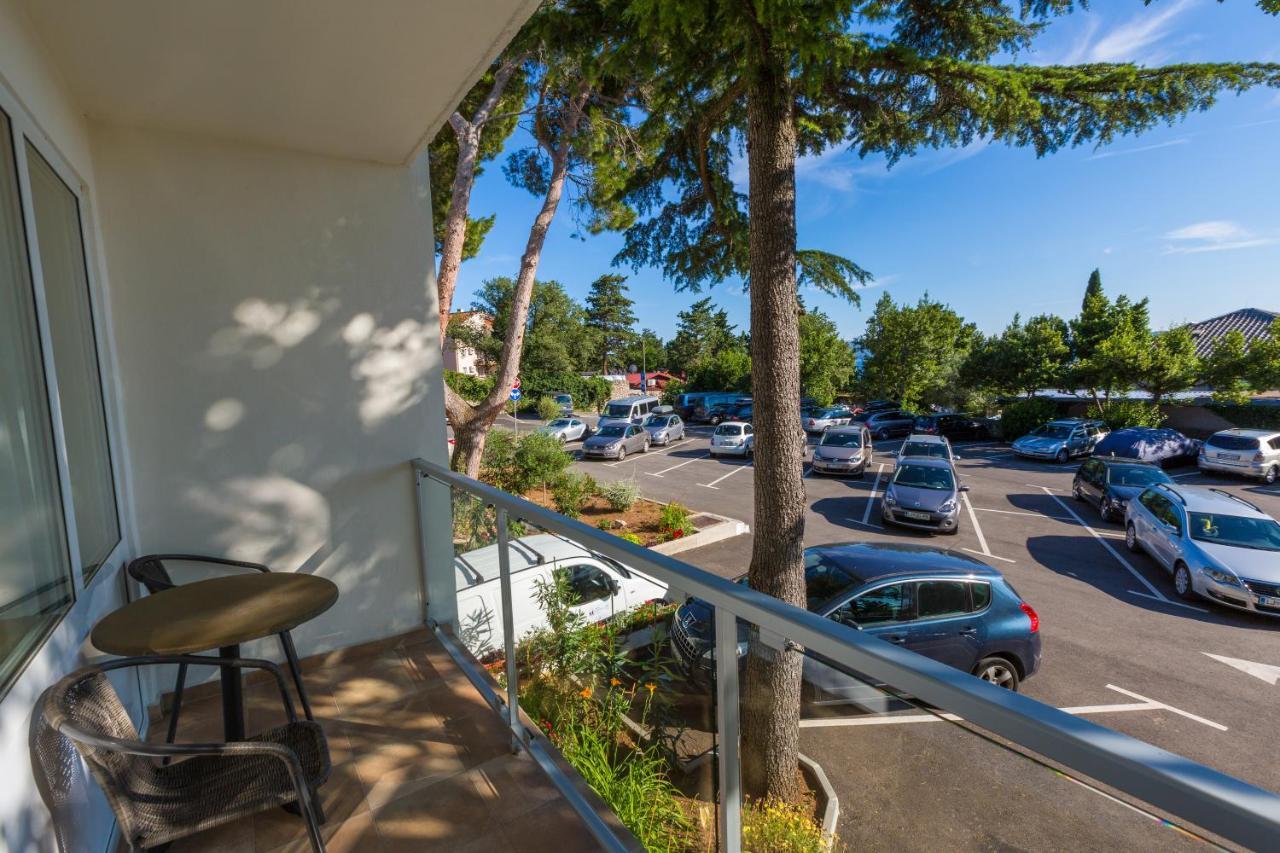 Superior Doppelzimmer mit Balkon und seitlichem Meerblick