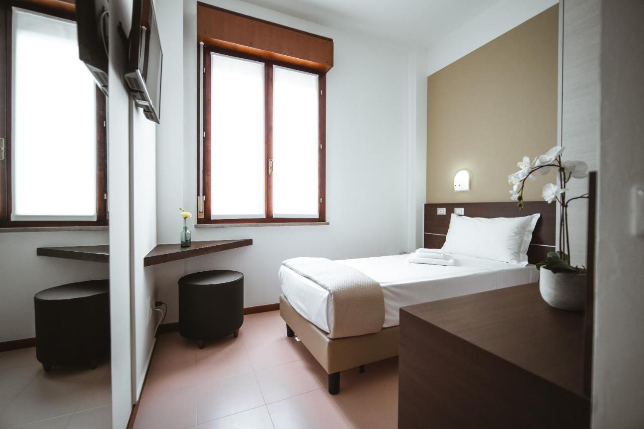 Camera Singola con Bagno Privato