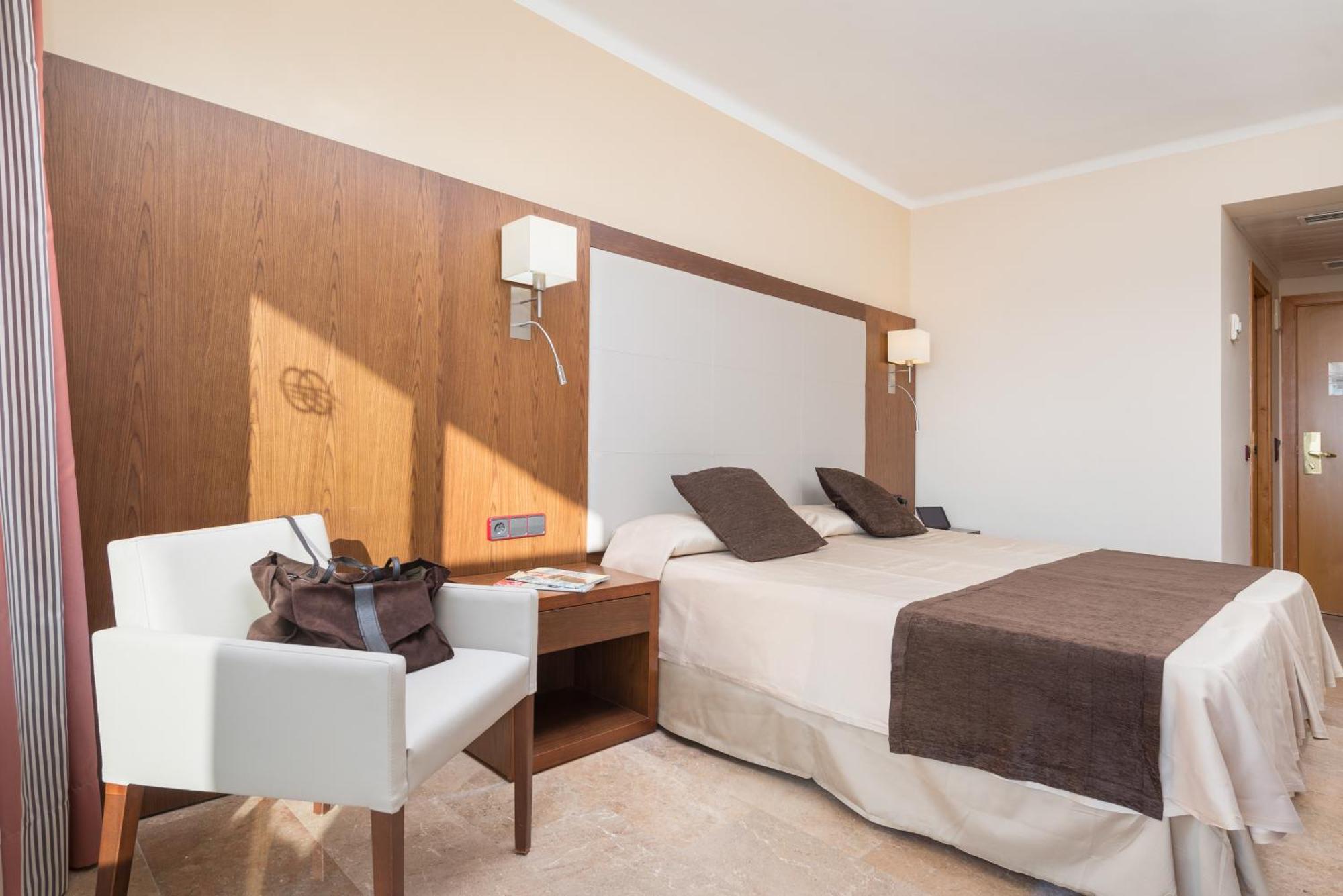 Double or Twin Room Balcony,1338684605:JPEG