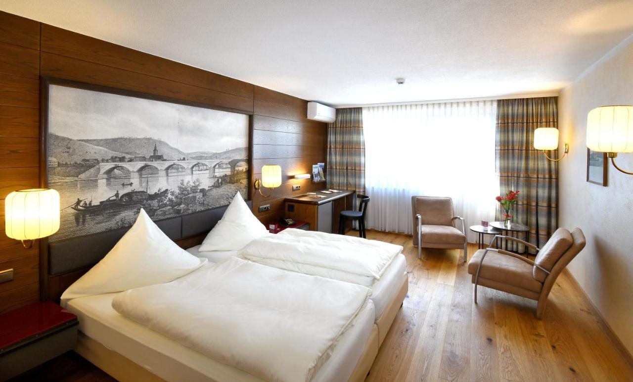 Deluxe Doppelzimmer mit Gartenblick