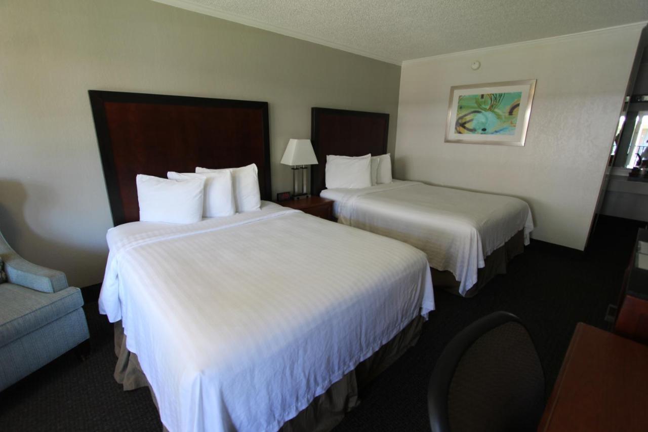 Standard Queen Room with Two Queen Beds