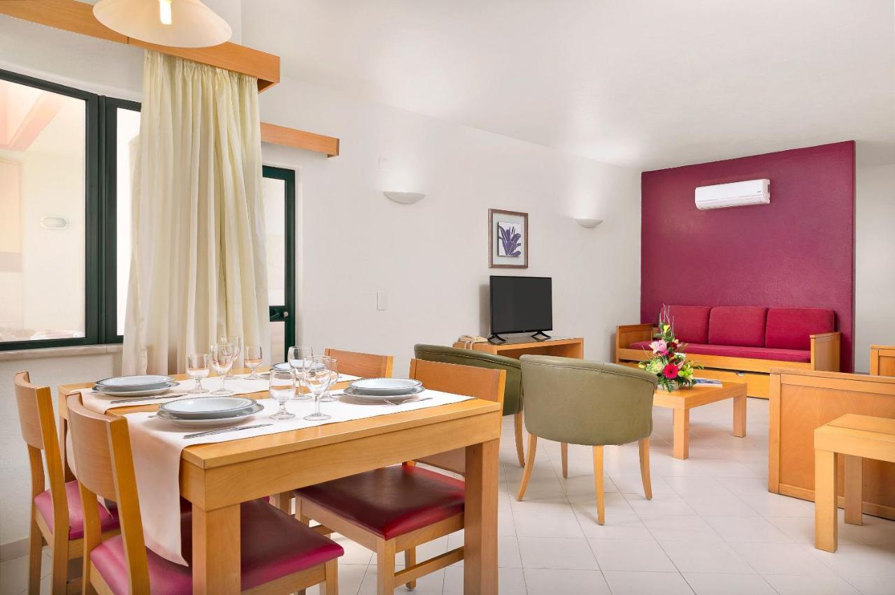 1-Bedroom Club,1011789286:JPEG