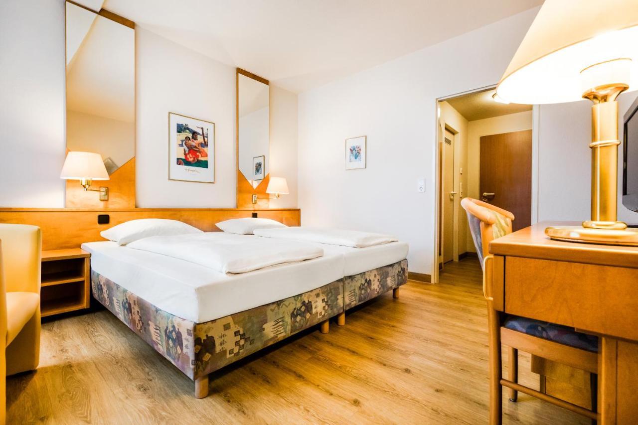 Standard Double Room,1014837238:JPEG