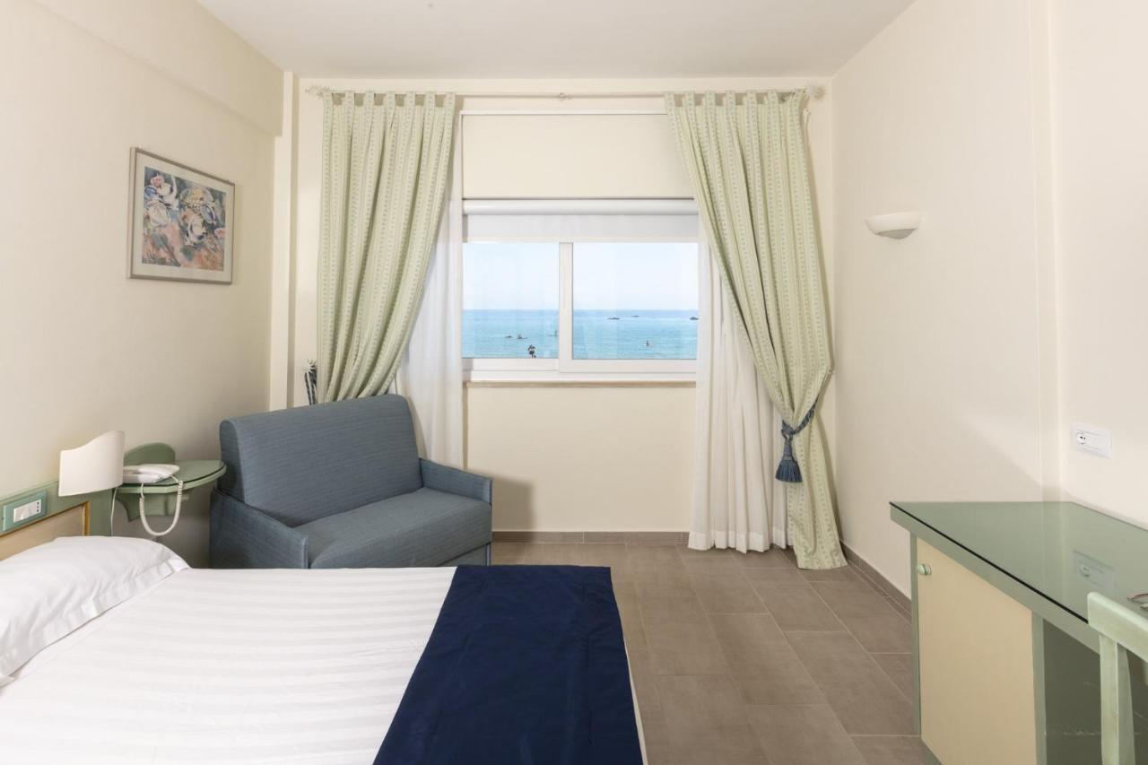 Double or Twin Room Partial Sea View,1021000945:JPEG