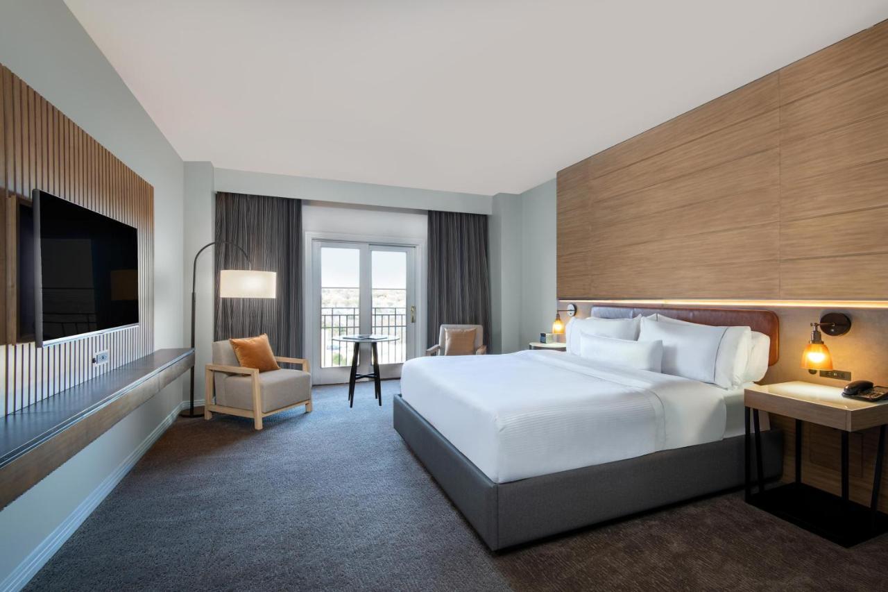 Deluxe King Room - Golf View