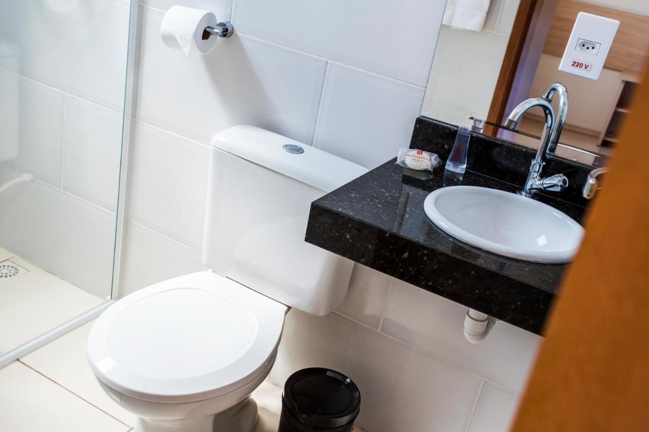 Quarto Triplo Standard com 3 Camas de Solteiro
