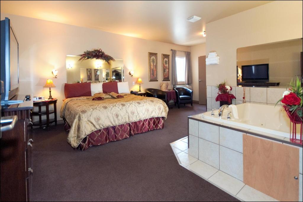 King Room with Hot Tub