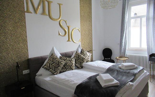 Large Double Room,1032388760:JPEG