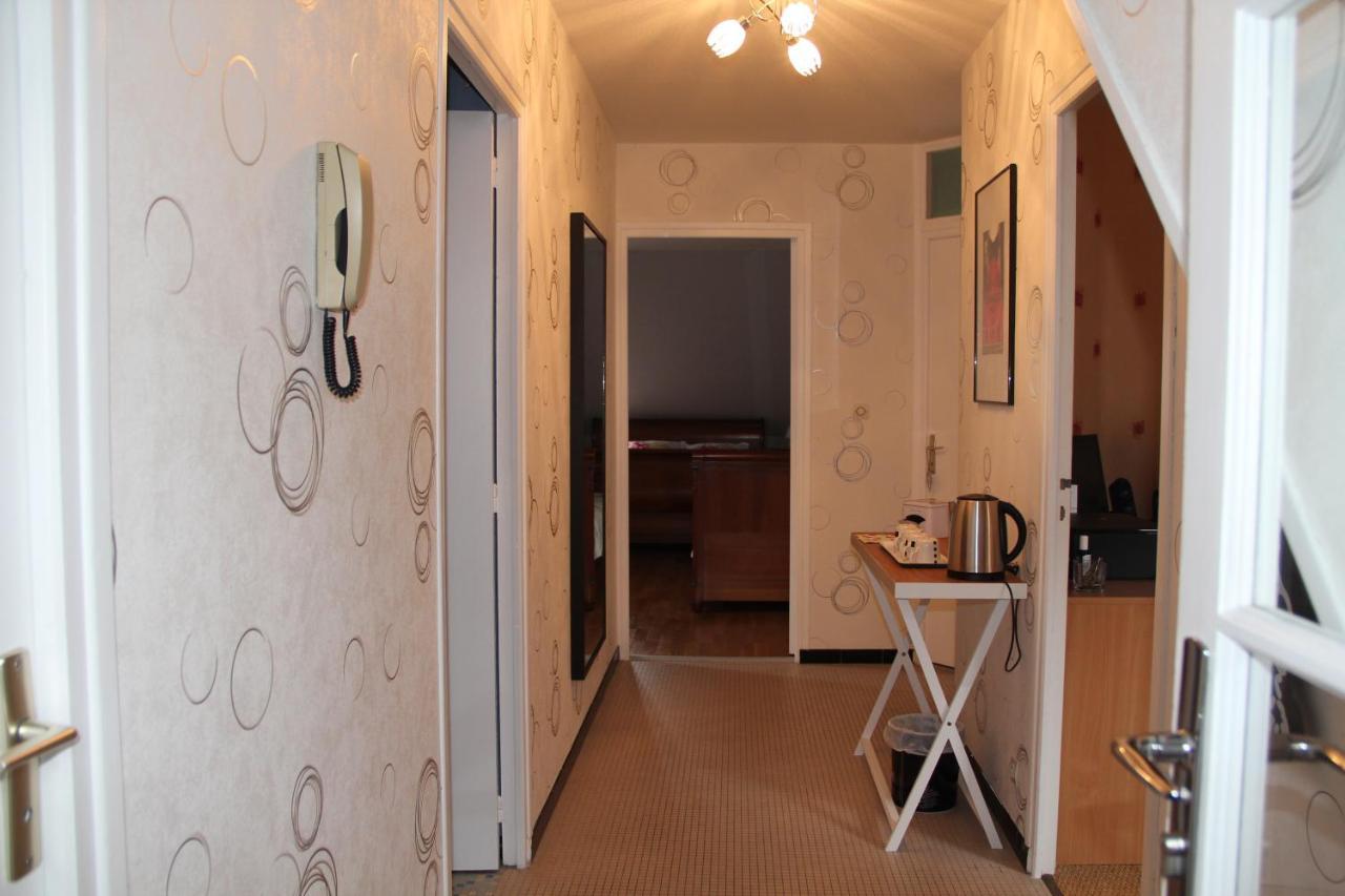 Chambre Familiale avec Salle de Bains Privative