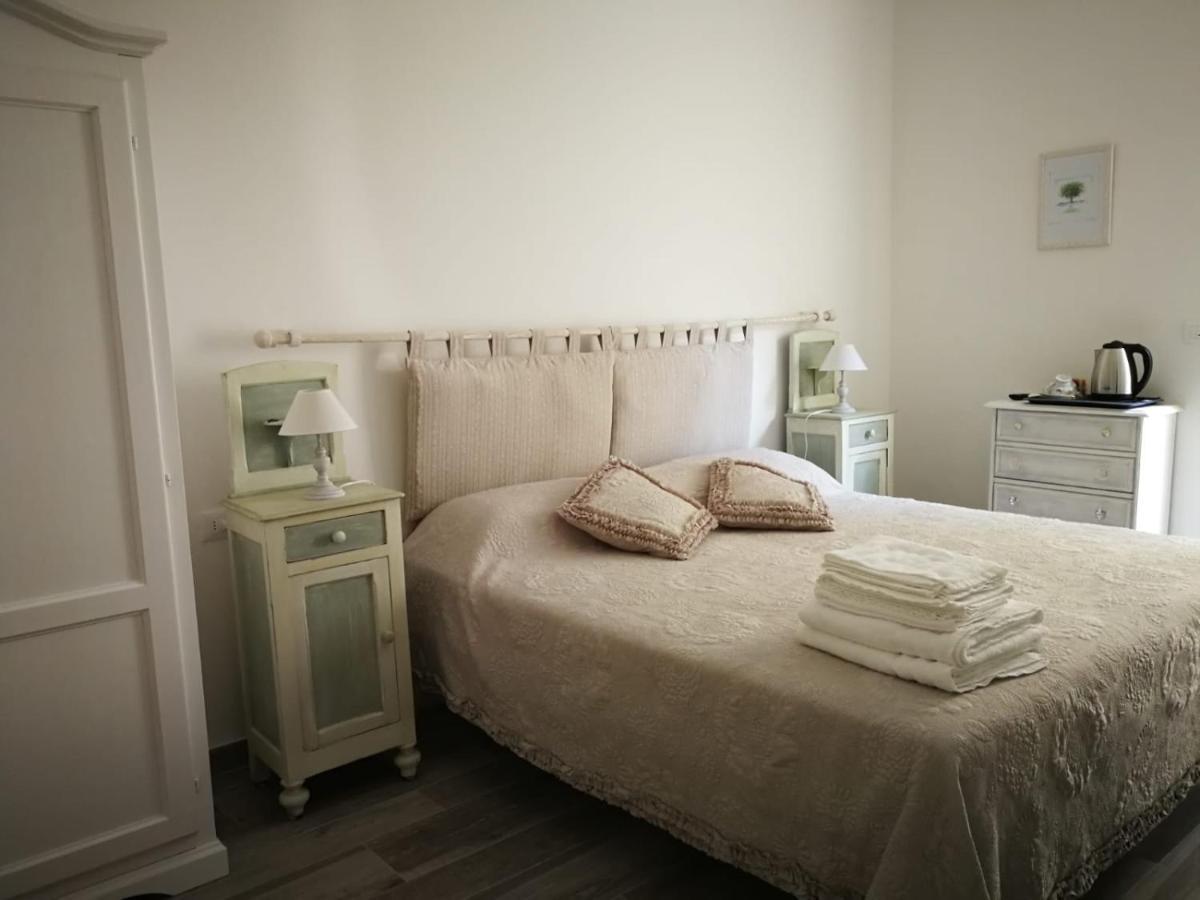 Camera Matrimoniale/Doppia con Letti Singoli con Bagno