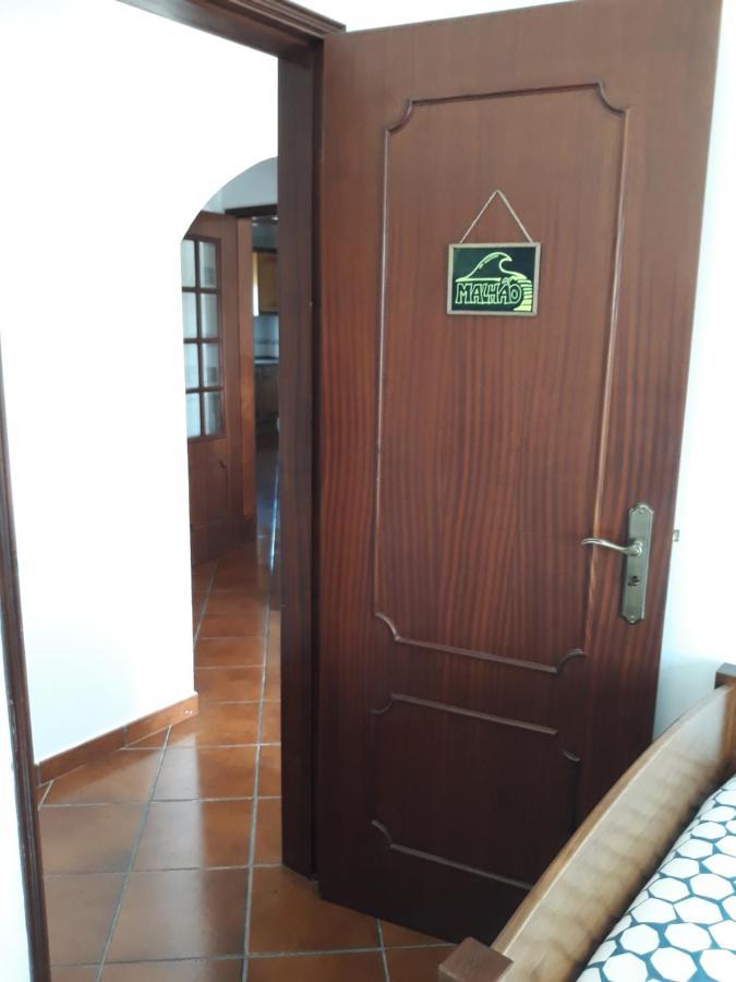 Quarto Individual com Casa de Banho Partilhada