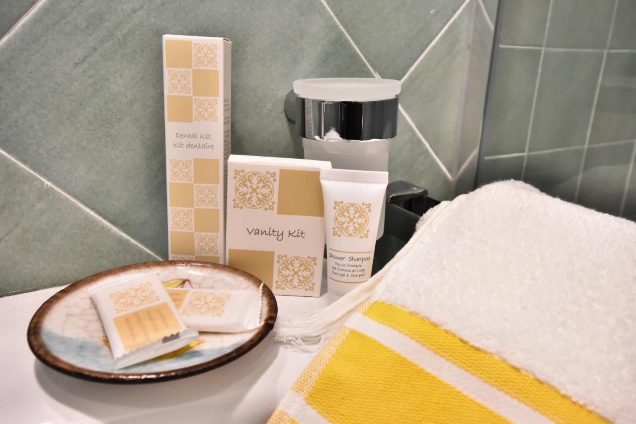 Chambre Double ou Lits Jumeaux avec Salle de Bains Privative