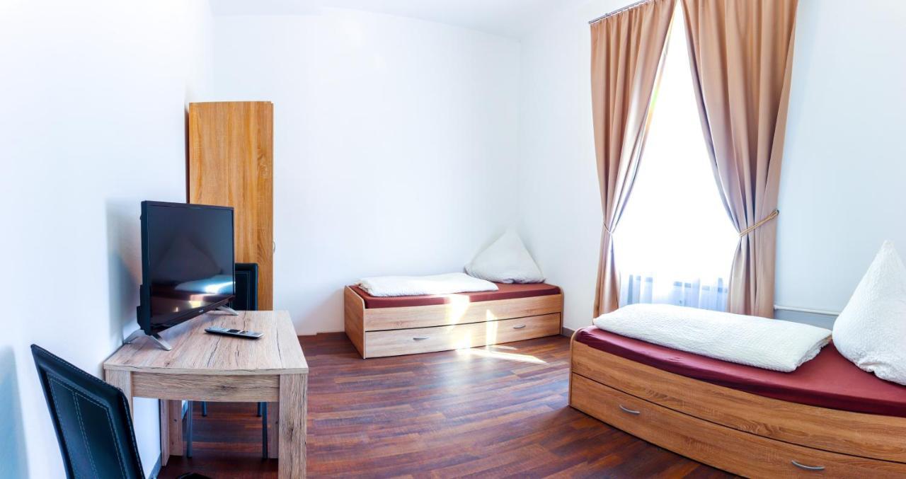 Quadruple Room,1033805351:JPEG