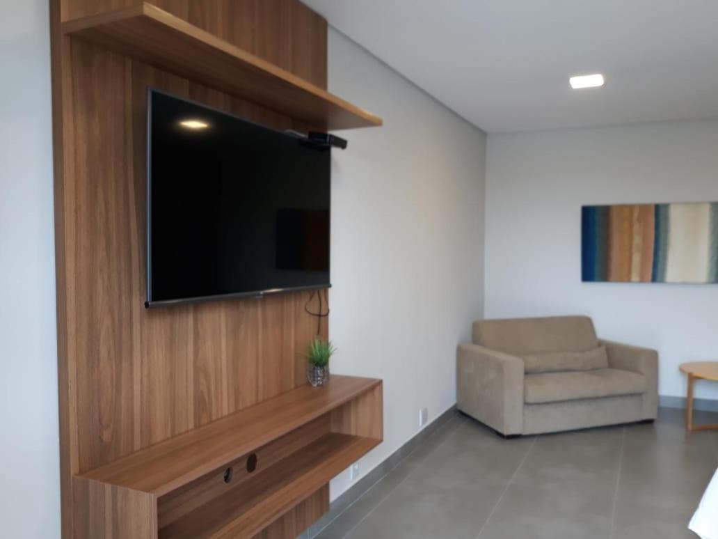 Quarto Deluxe com Cama de Casal ou 2 de Solteiro e Acesso à Piscina