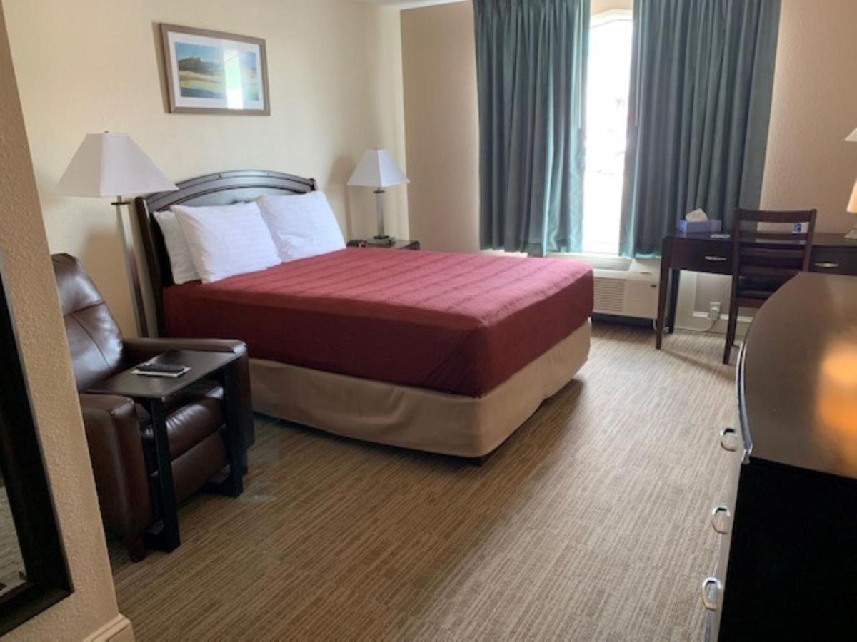 Queen Room - Disability Access