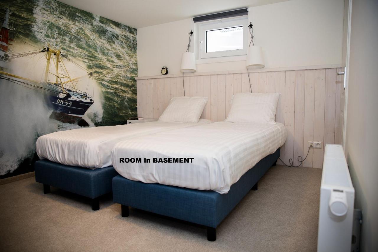 Tweepersoonskamer met 1 of 2 Bedden en Eigen Badkamer (Geen Uitzicht op Zee)