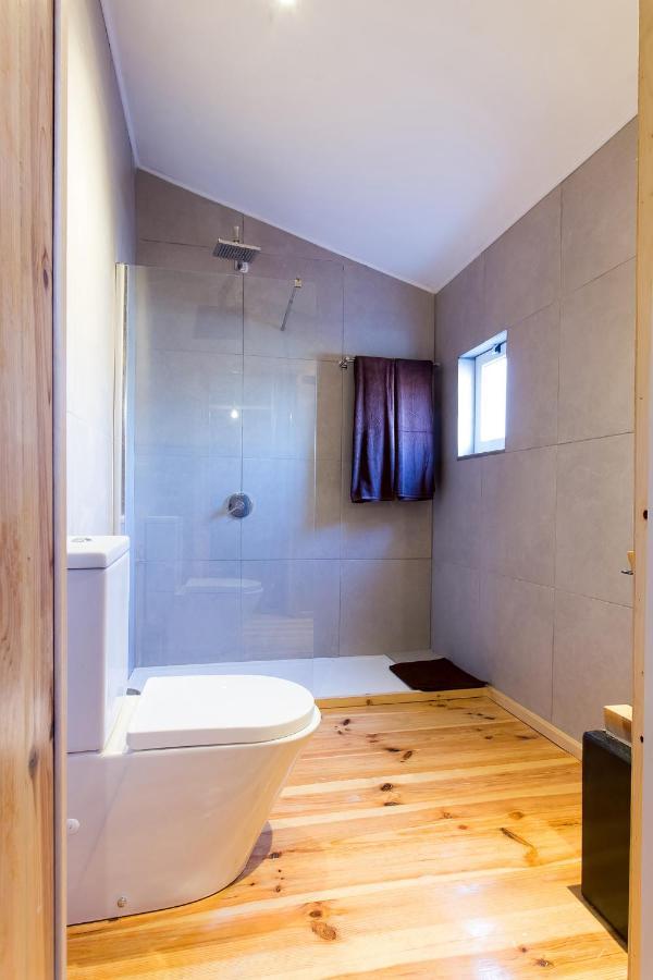 Quarto Duplo com Casa de Banho Privativa