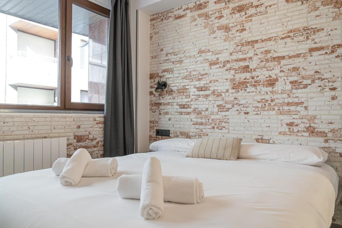 Double Room,1057072177:JPEG