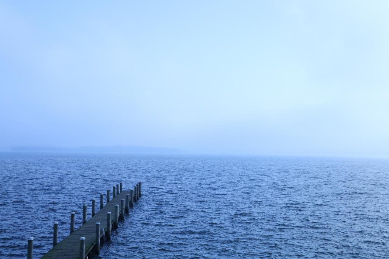 Doppel-/Zweibettzimmer mit Seeblick