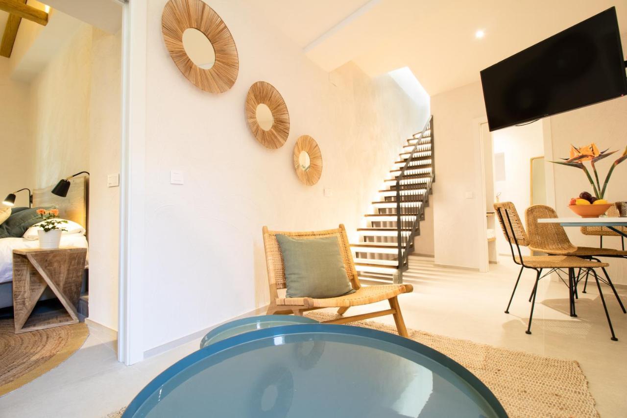 Apartamento Penthouse com Piscina Privada - 1
