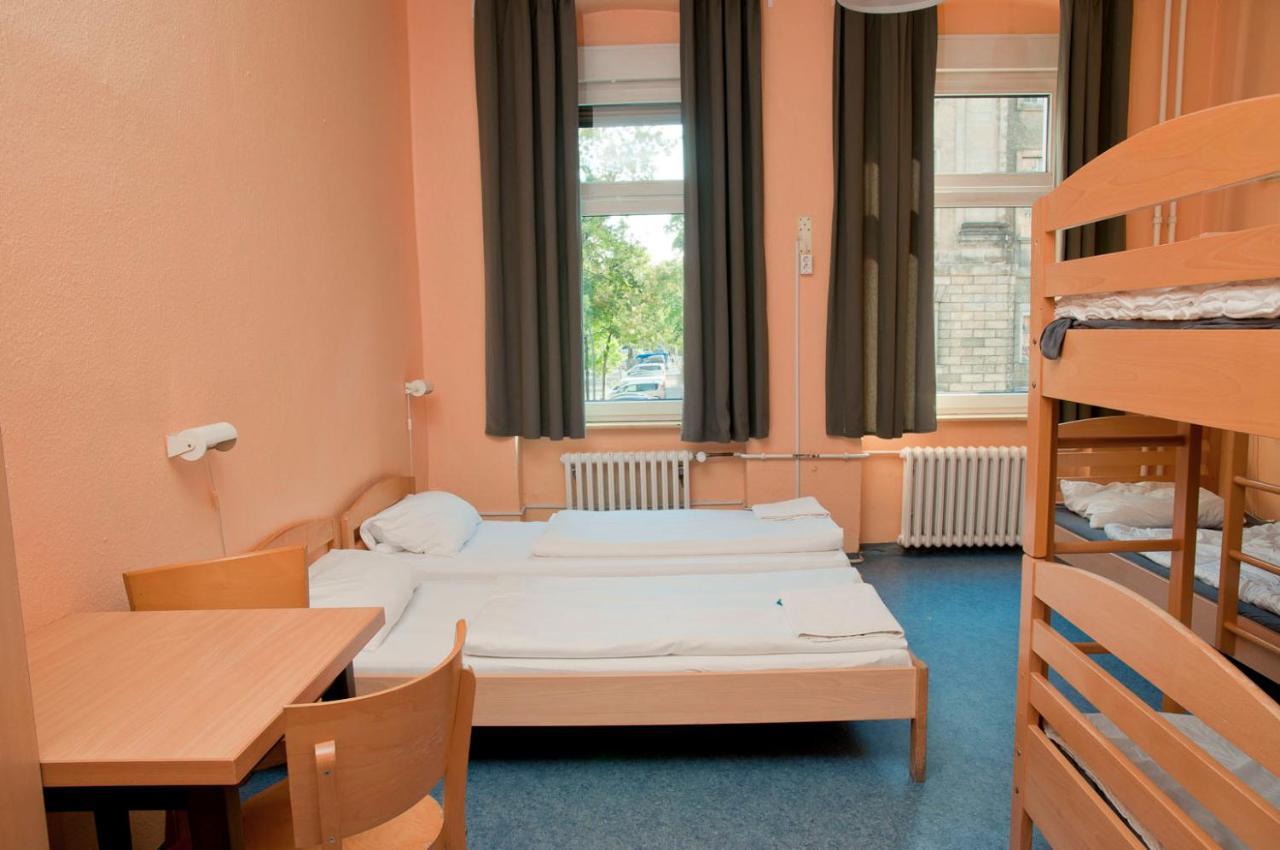 Bett im gemischten 6-Bett-Schlafsaal