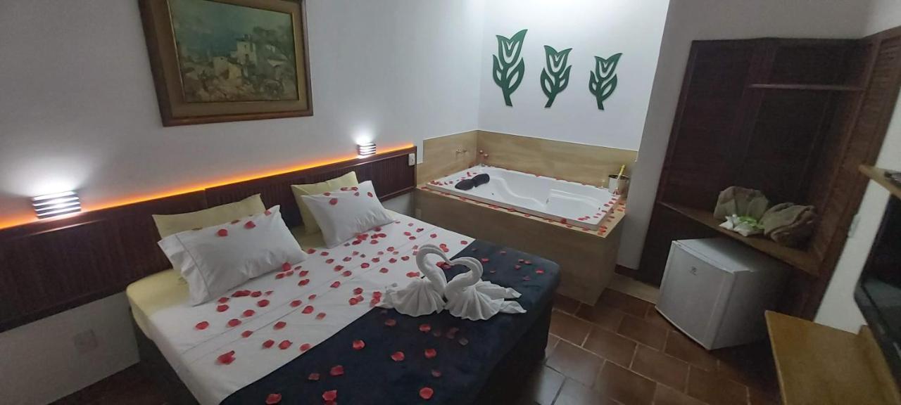 Suíte Deluxe com Banheira de Hidromassagem