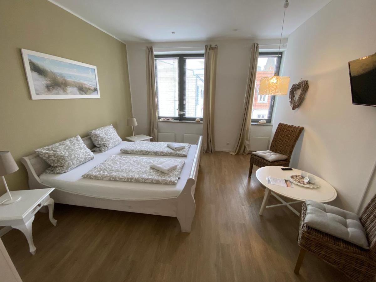 Standard Double Room,1067541937:JPEG