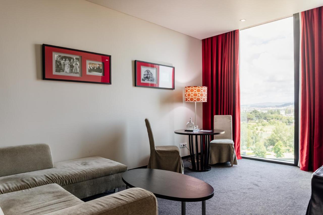 Suite with Mountain View,1589334031:JPEG