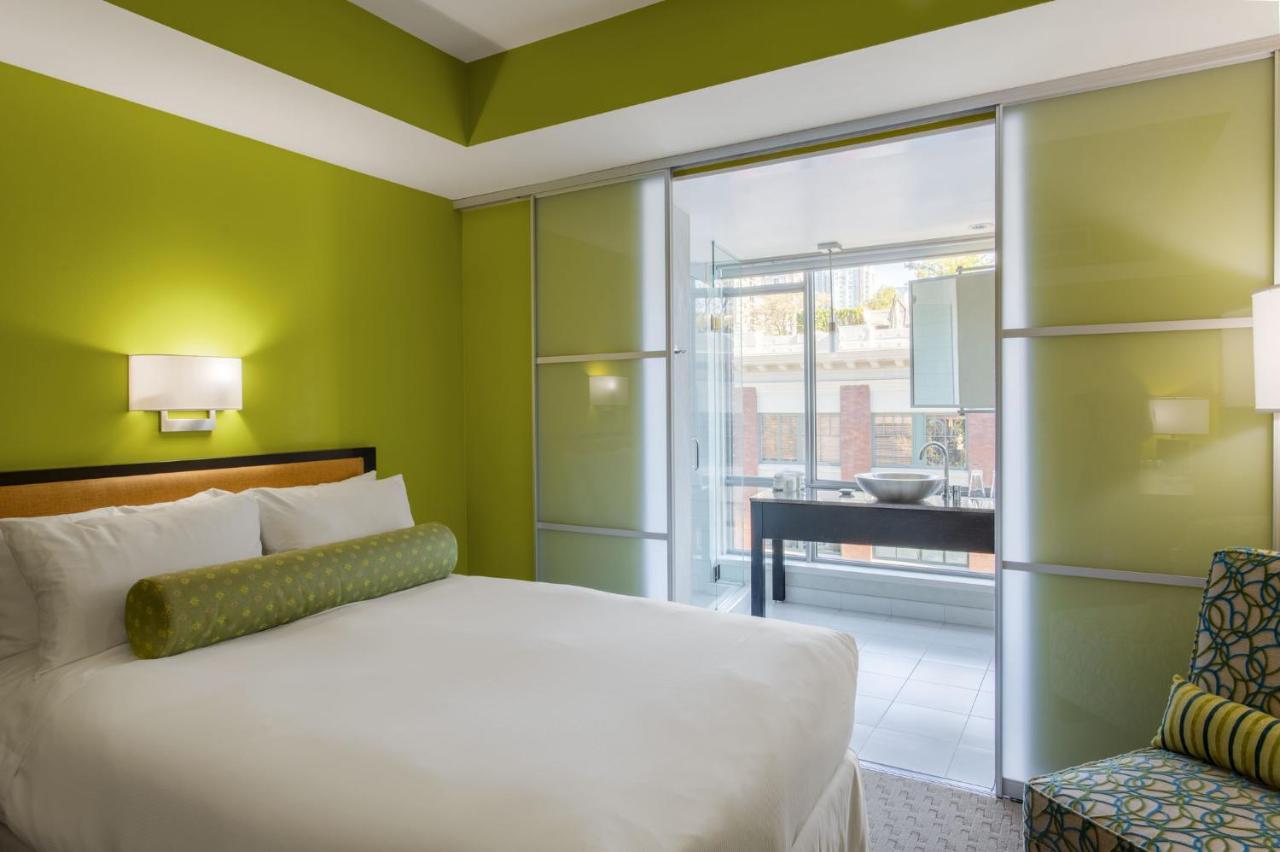 Quarto Duplo Superior com 2 Camas de Casal