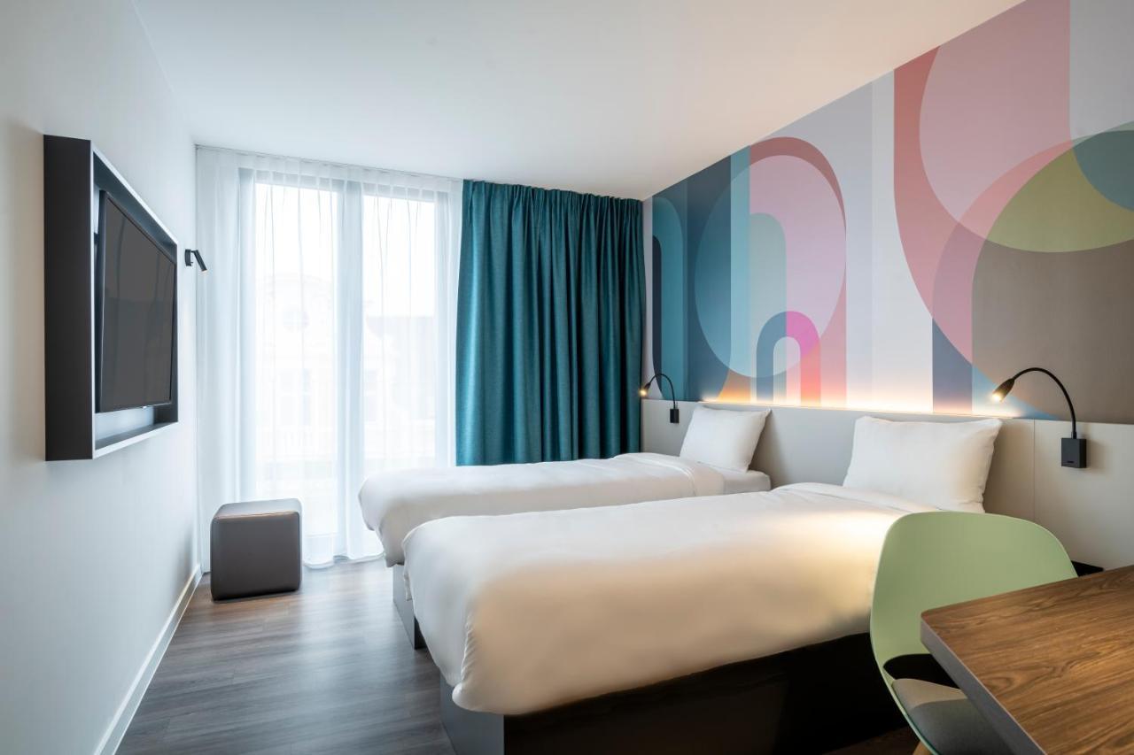 Twin Room,1459172101:JPEG