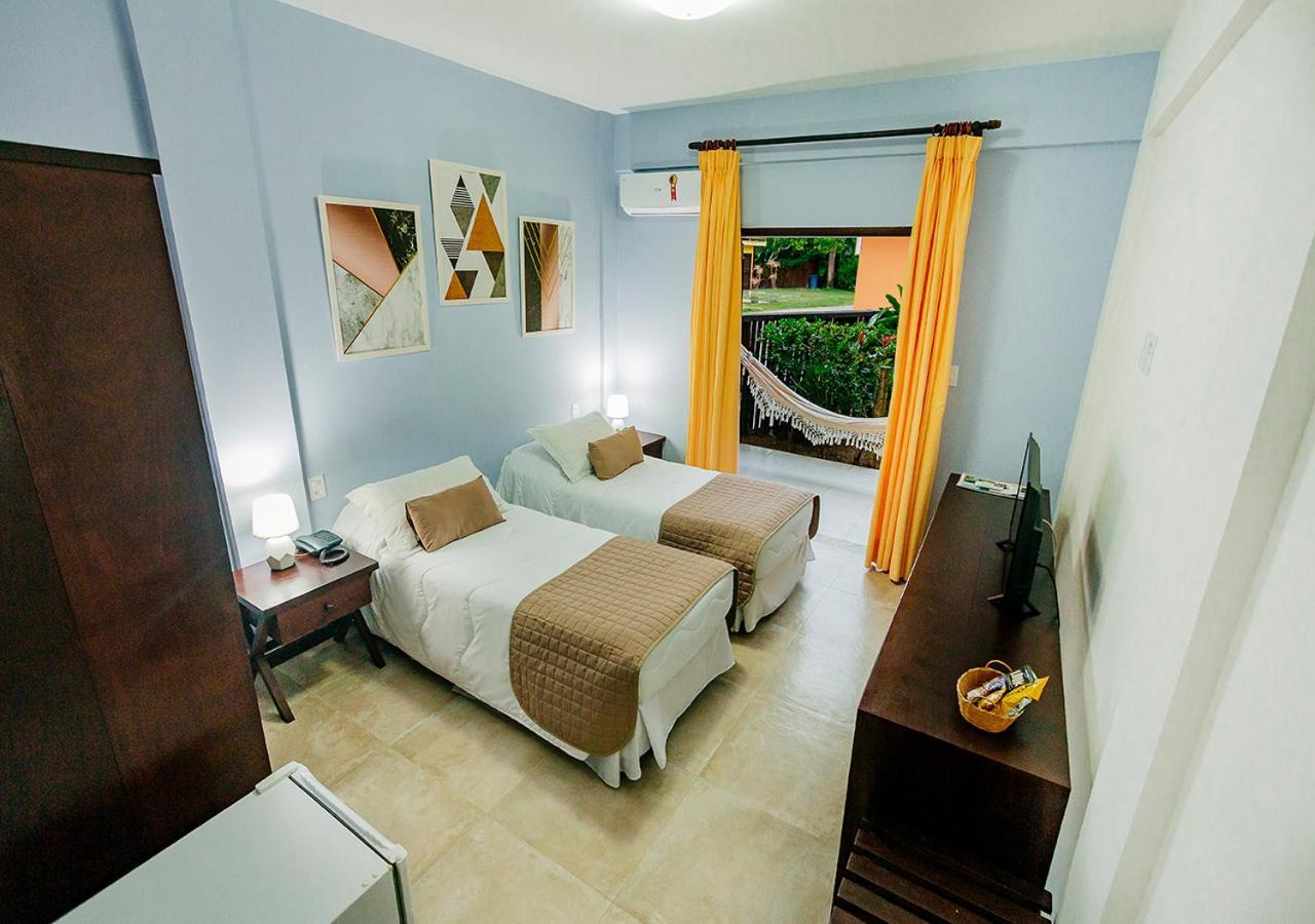 Quarto com 2 Camas de Solteiro