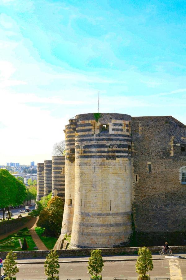 Chambre Triple Classique - Vue sur Château