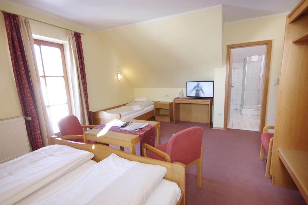 Dreibettzimmer