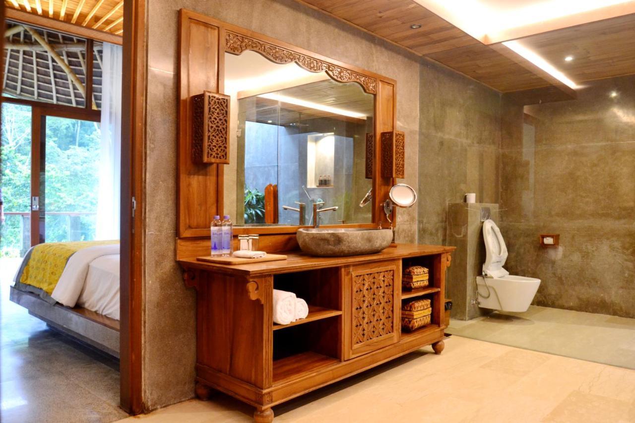 Royal Poolsuite Maha