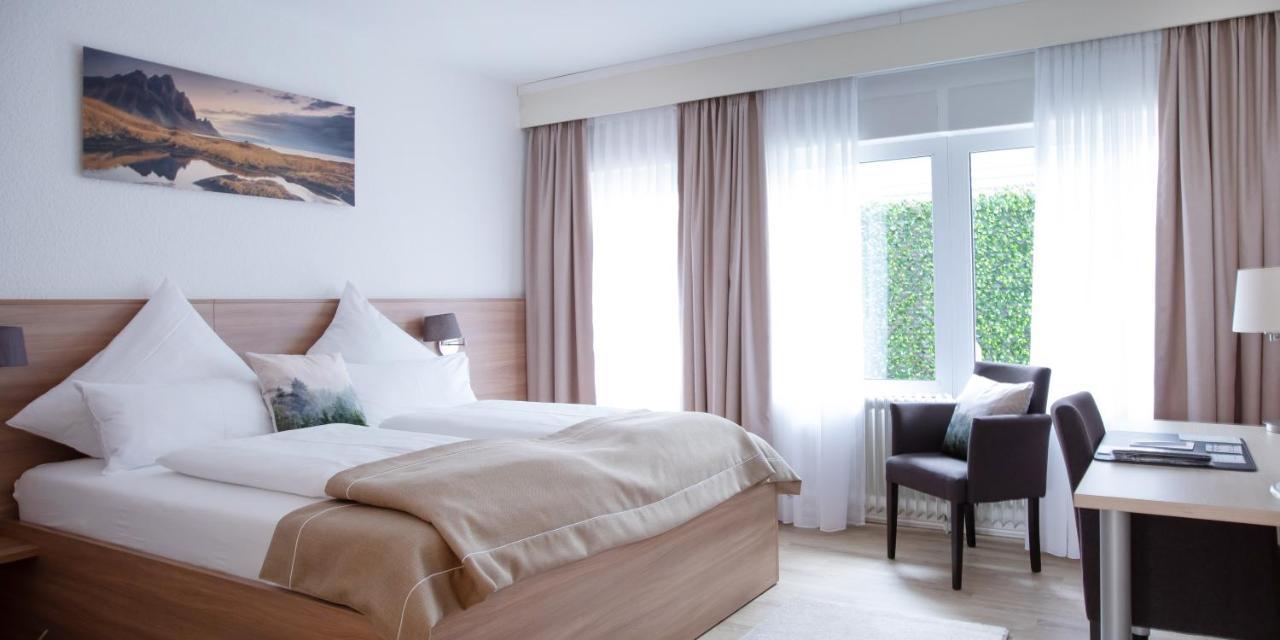 Doppelzimmer mit Balkon