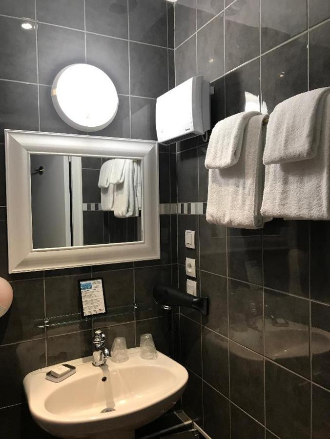 Triple Room,1329688823:JPEG