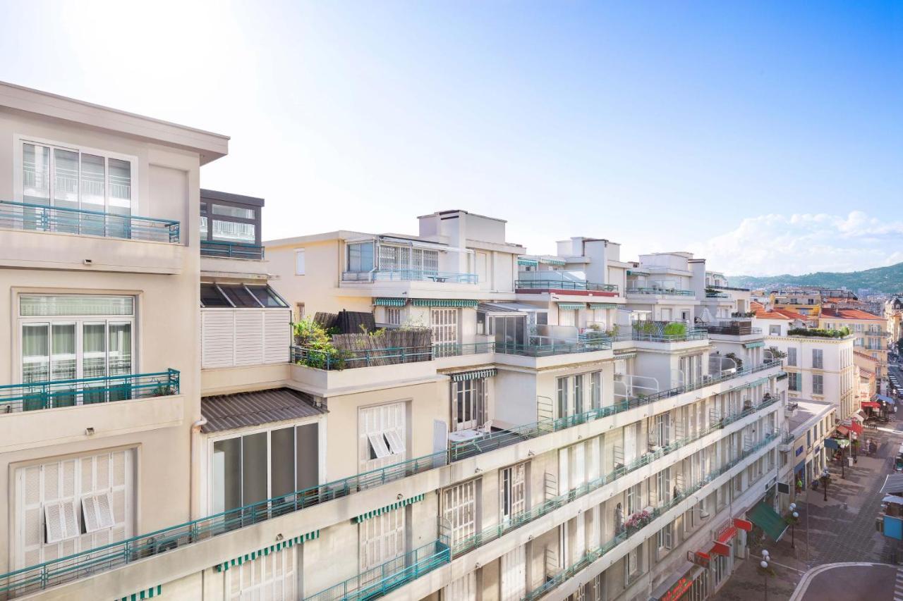 Chambre Lit King-Size Deluxe - Vue sur Ville