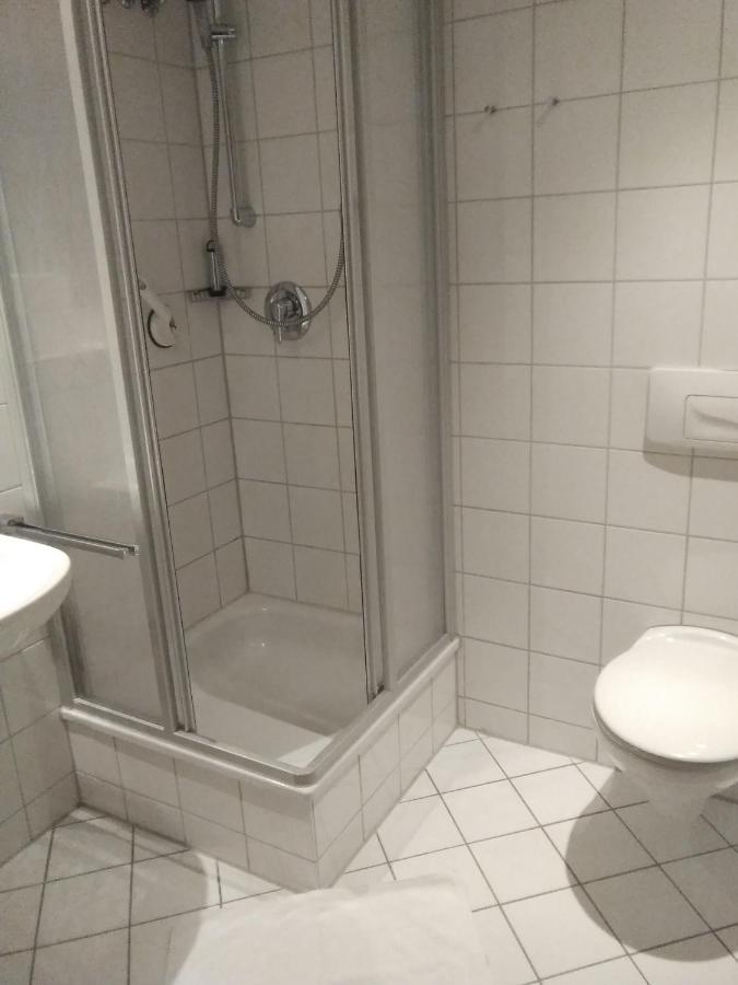 Einzelzimmer mit Bad