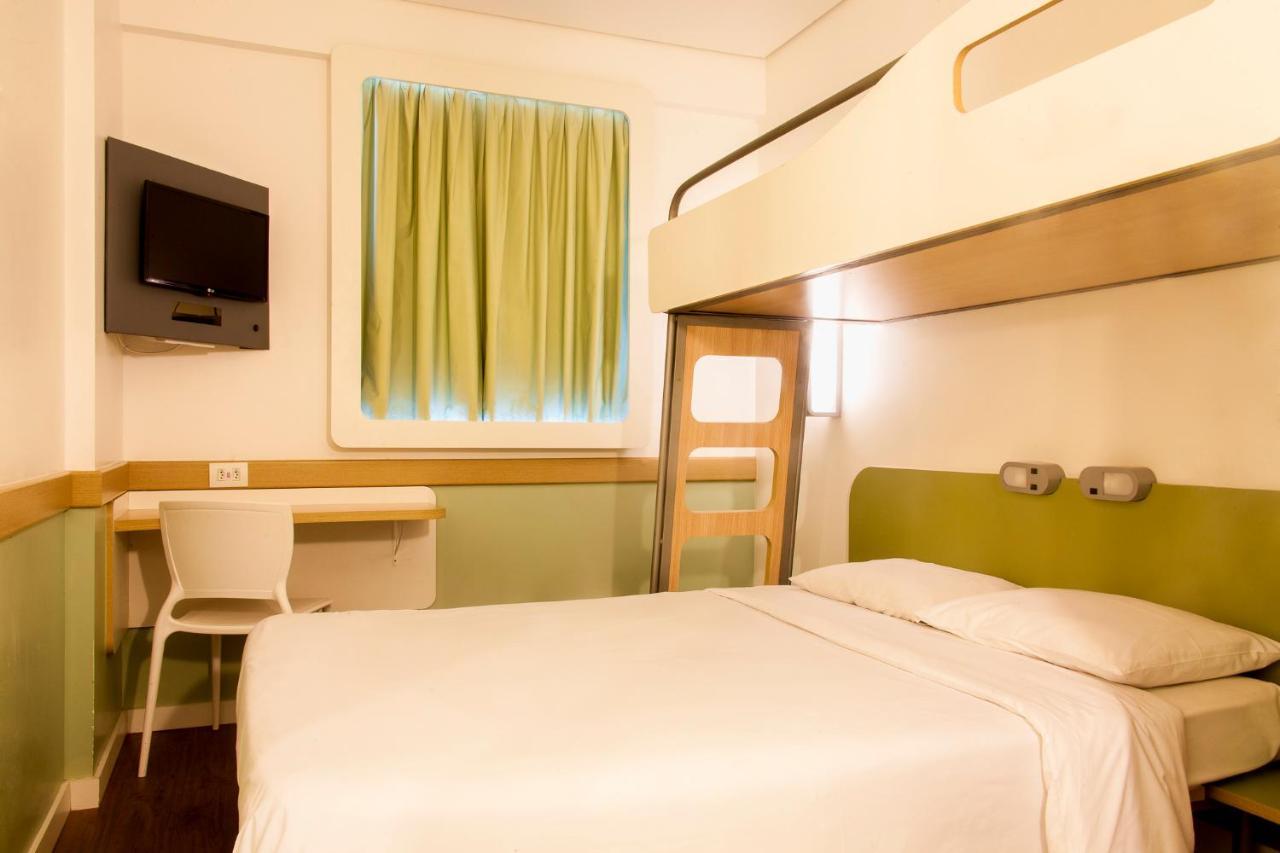 Quarto Standard com Cama de Casal e Cama Dobrável