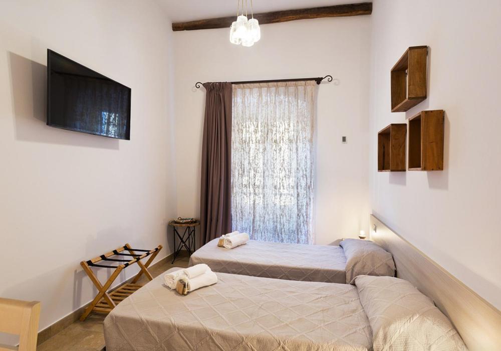 Chambre Double ou Lits Jumeaux avec Salle de Bains Privative