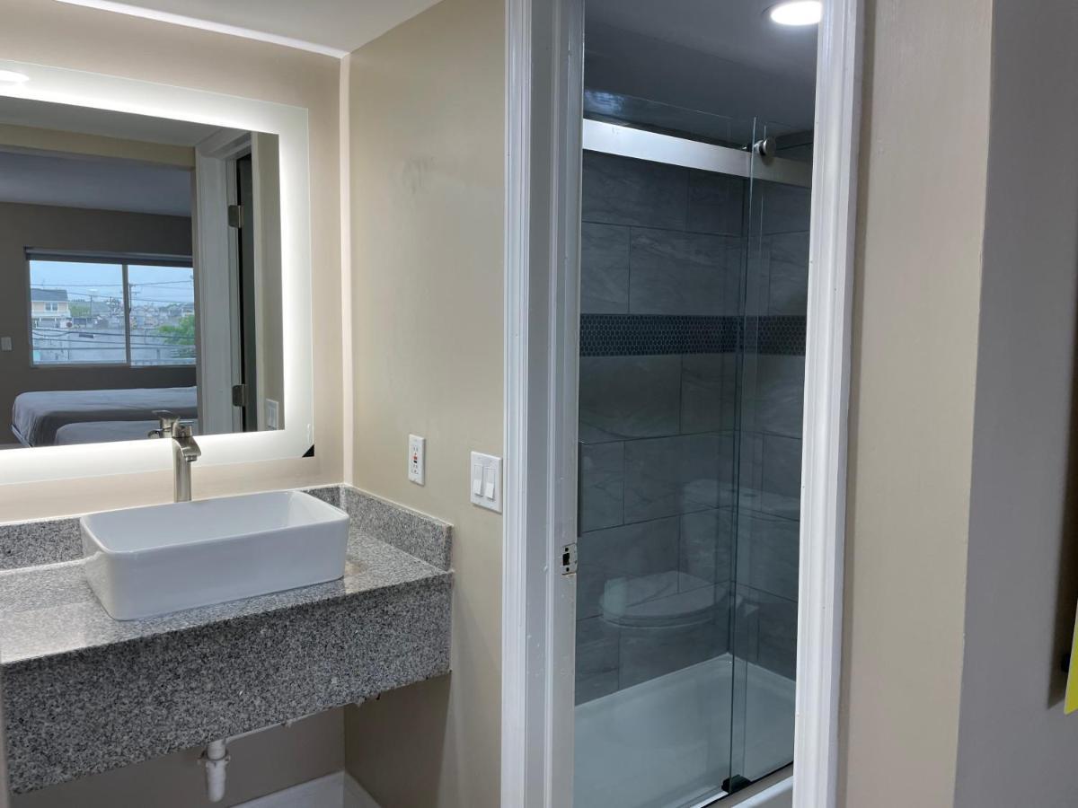 King Room with Two King Beds