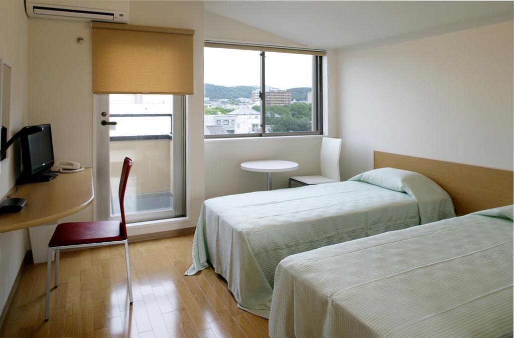 Standard Twin Room (Western)