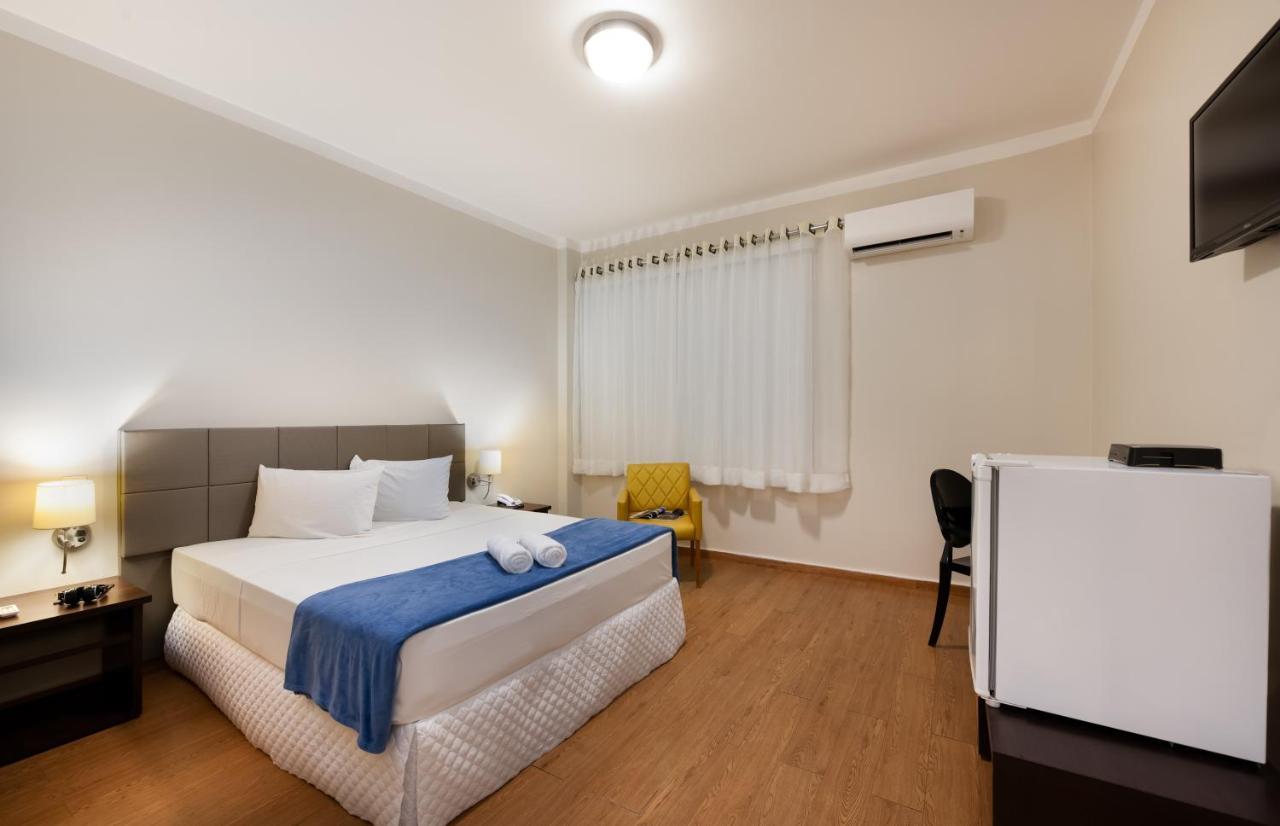 Quarto Duplo Standard