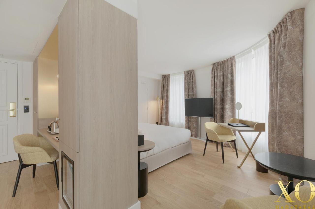 Executive Suite,1103143809:JPEG
