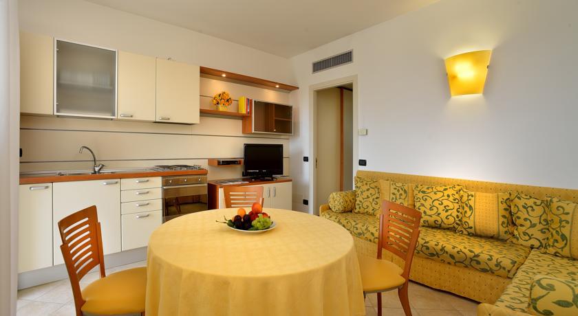 One-Bedroom Apartment,110462049:JPEG